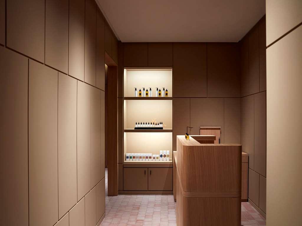 Hotel So/