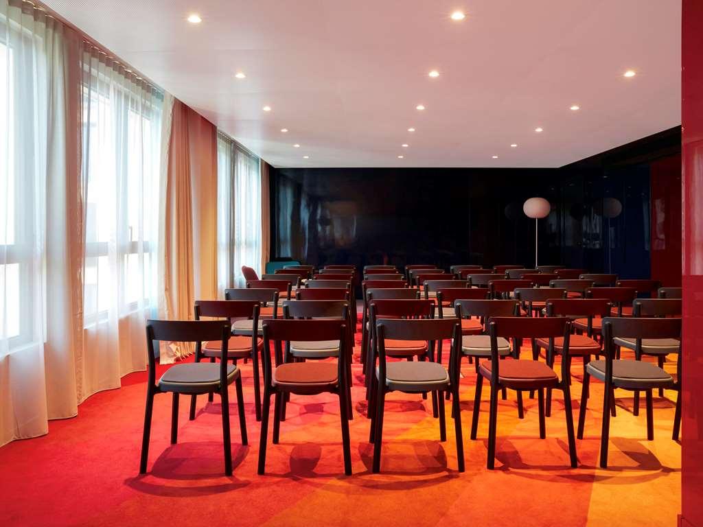 So/ Hotel